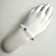 画像3: ブルーフローライト × 宝石質ボタンカット天然水晶   ブレスレット (3)